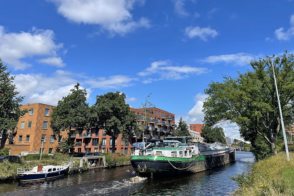 Vrachtschip aan etappe 3 van het Pieterpad