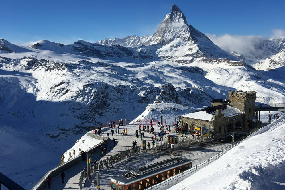 De Sella Ronda kun je starten vanuit Val Gardena.